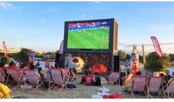 Светодиодный экран по периметру стадиона