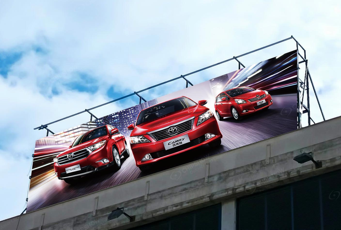 Наружный светодиодный рекламный экран P10 на испанском побережье