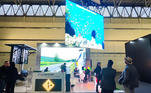 CHIPSHOW Уникальный и инновационный «Предупреждающий дорожный знак» уже привлекает внимание на ISE 2023